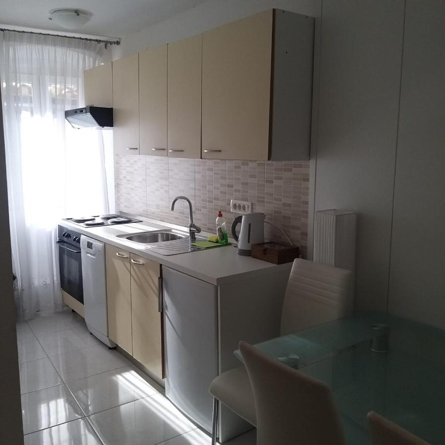 Iron Gates Apartments สปลิท ภายนอก รูปภาพ