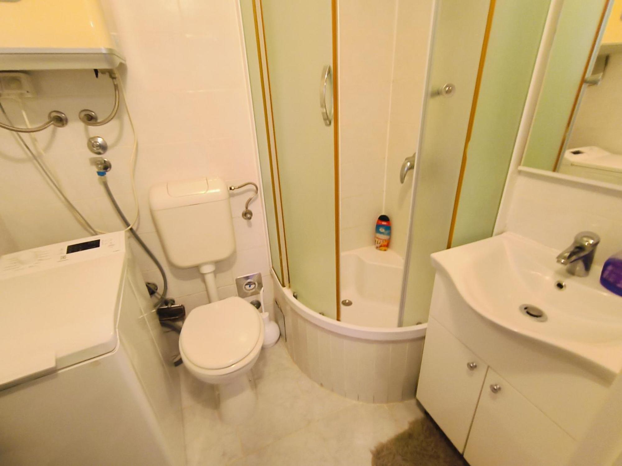Iron Gates Apartments สปลิท ภายนอก รูปภาพ