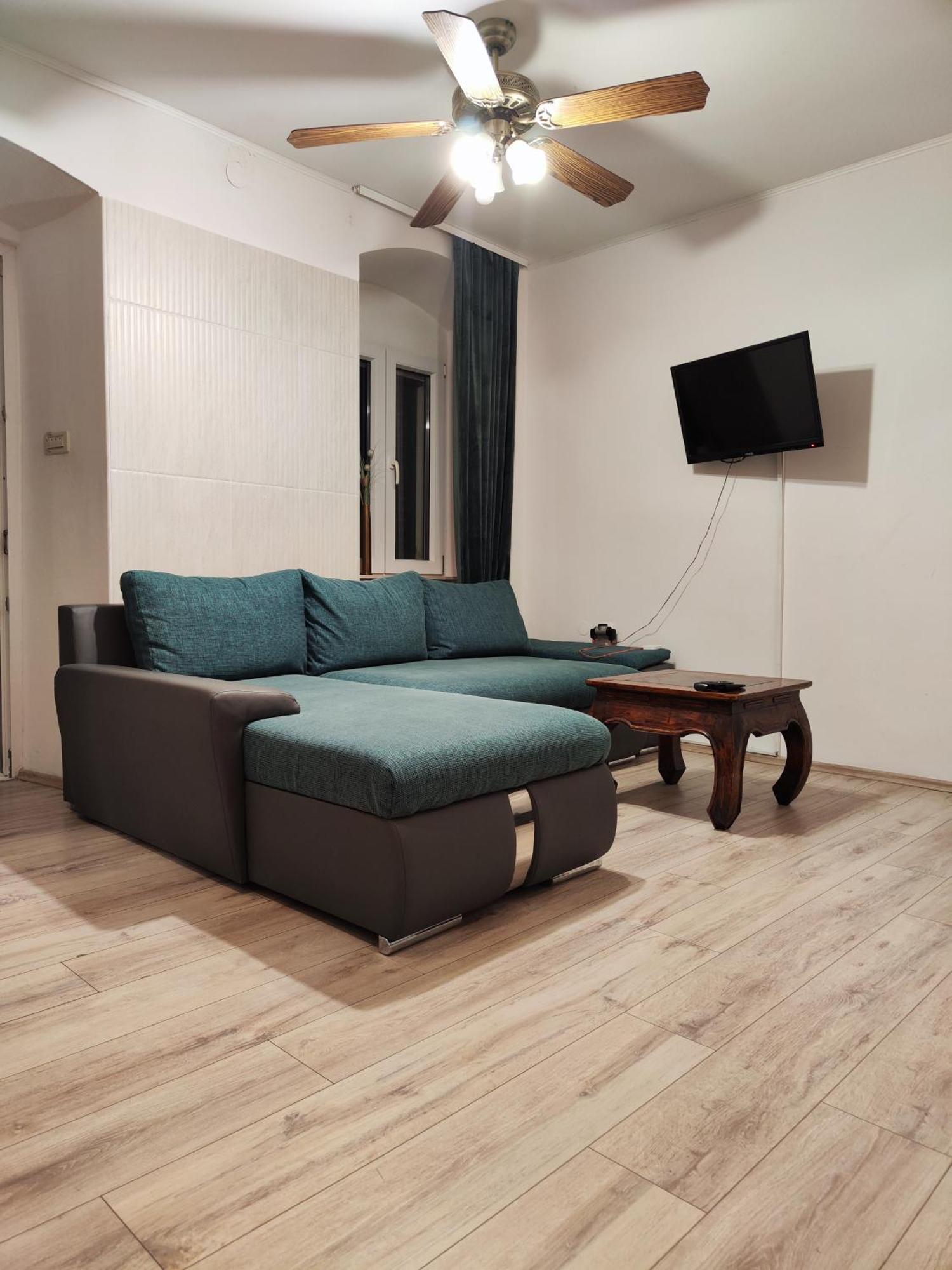 Iron Gates Apartments สปลิท ภายนอก รูปภาพ